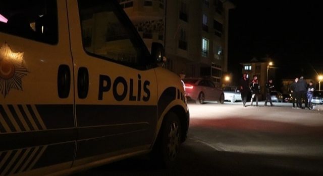 Kayseri’de Küçük Çocuk Çatıdan Kendini Attı