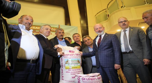 Kocasinan’dan çiftçilere 3 ton gacer buğdayı