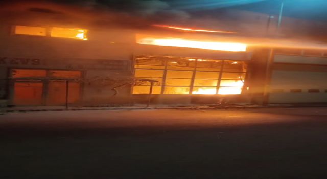 Mobilya Kent'te yangın