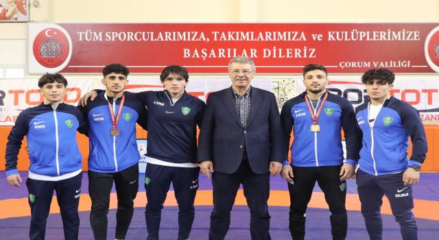 Güreş Şampiyonası’nda Kayseri Şekerspor Türkiye 2'cisi oldu