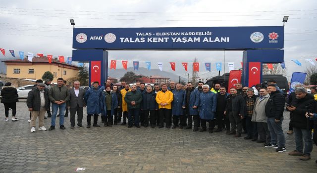 Elbistan’a kurulan Talas Kent Yaşam ve Ticaret Alanı, hizmete açıldı