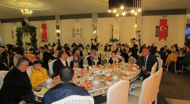 Vakıflar’dan 600 kişilik iftar yemeği 