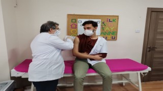 Kayseride sağlık çalışanlarından aşıya rekor talep