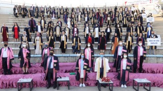 ERÜ Halil Bayraktar Sağlık Hizmetleri Meslek Yüksekokulu yeni mezunlarını verdi