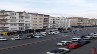 Cinnet Geçiren Genç Annesini Öldürdü