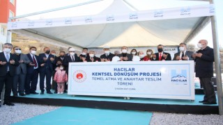 KENTSEL DÖNÜŞÜMDE 152 DAİRENİN TEMELİ ATILDI