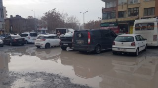 Sahabiye'de Vatandaşlardan Çamur ve  Otopark Tepkisi