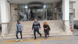 Hakkında 64 yıl kesinleşmiş hapis cezası olan kadın hırsız Kayseri’de yakalandı
