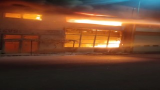 Mobilya Kent'te yangın 