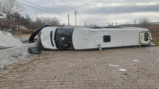 Develi’de feci kaza: 1 ölü 5 yaralı